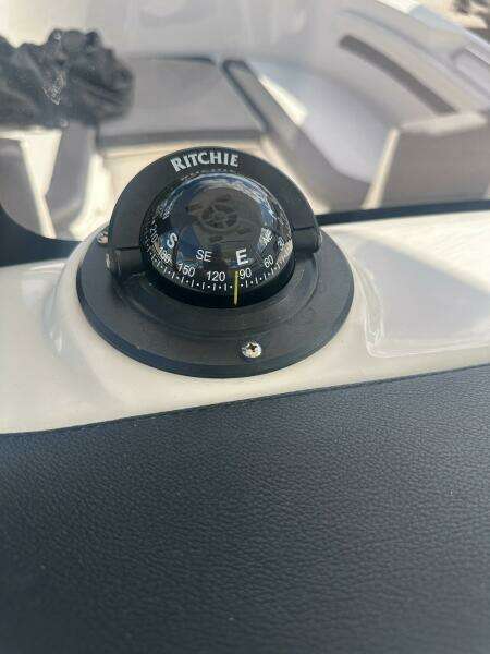 24ft Bayliner Yacht For Sale