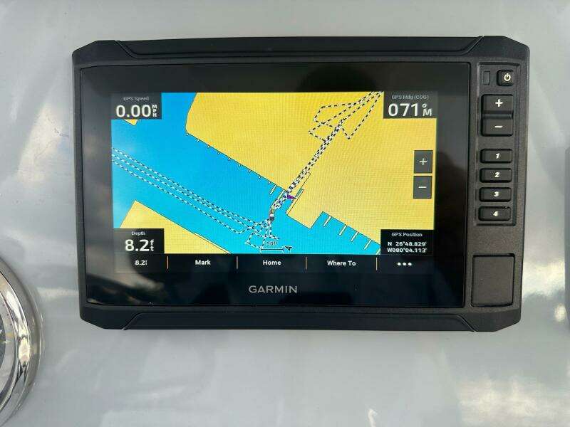 24ft Bayliner Yacht For Sale