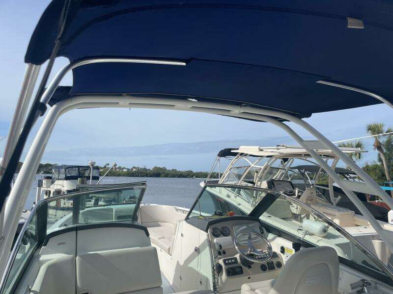 23ft Boston Whaler Yacht For Sale