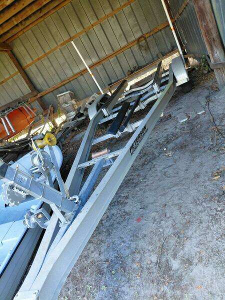 23ft Boston Whaler Yacht For Sale