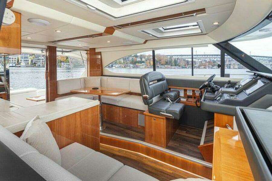 SABINE 39ft Riviera Yacht For Sale