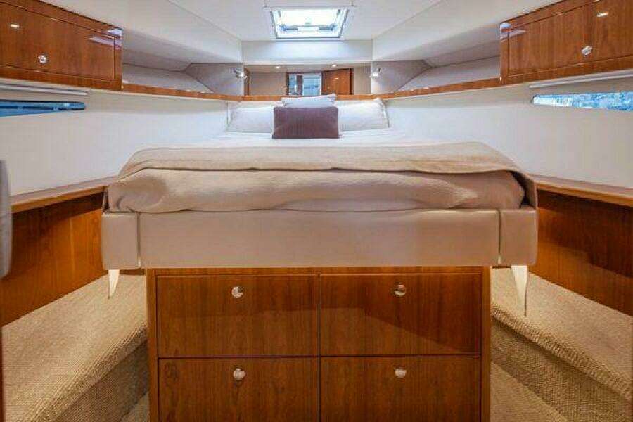 SABINE 39ft Riviera Yacht For Sale