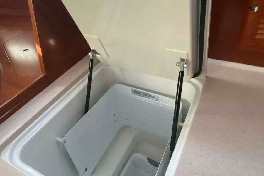 Blue Pearl 47ft Beneteau Yacht For Sale