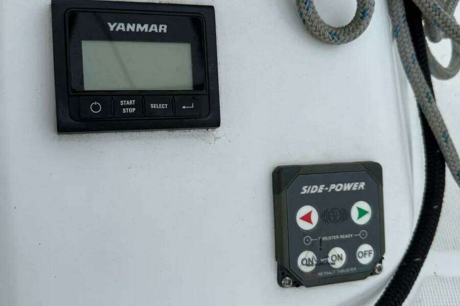 Disconnect 40ft Beneteau Yacht For Sale