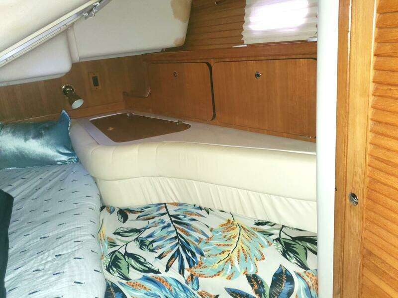 HULLABLOO 41ft Catalina Yacht For Sale