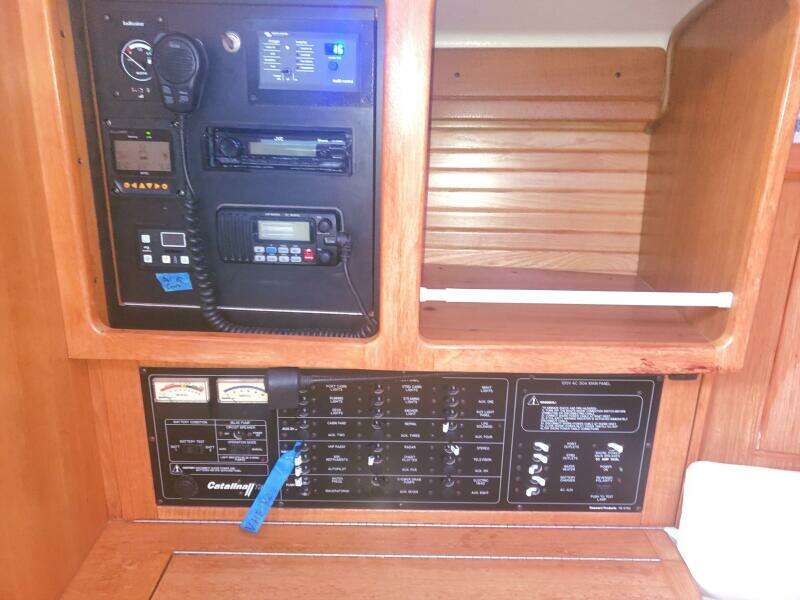 HULLABLOO 41ft Catalina Yacht For Sale