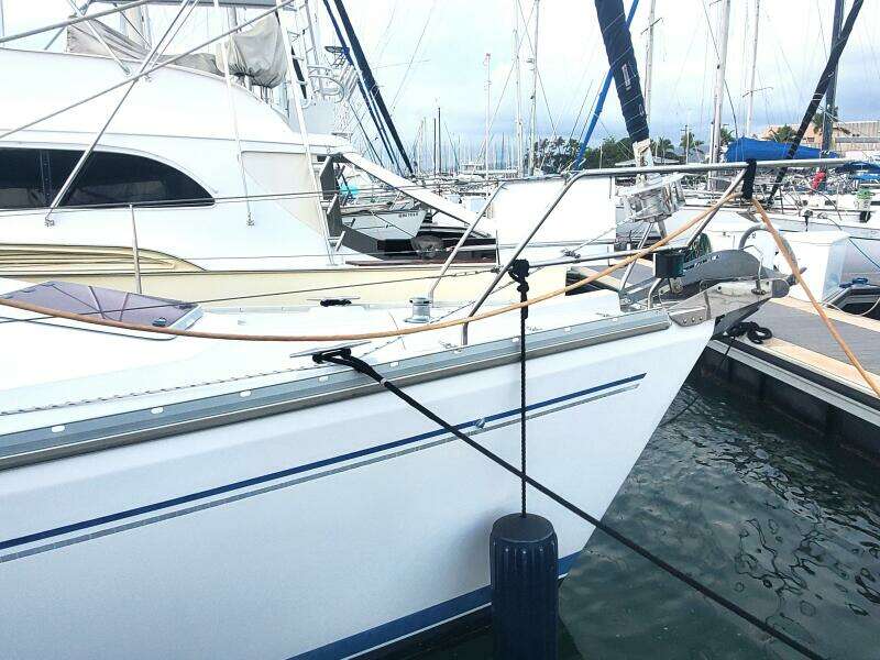 HULLABLOO 41ft Catalina Yacht For Sale