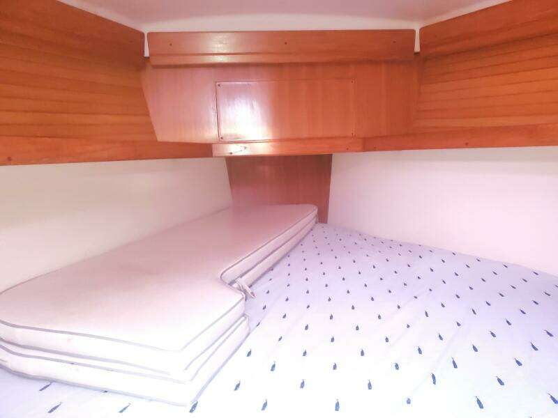 HULLABLOO 41ft Catalina Yacht For Sale