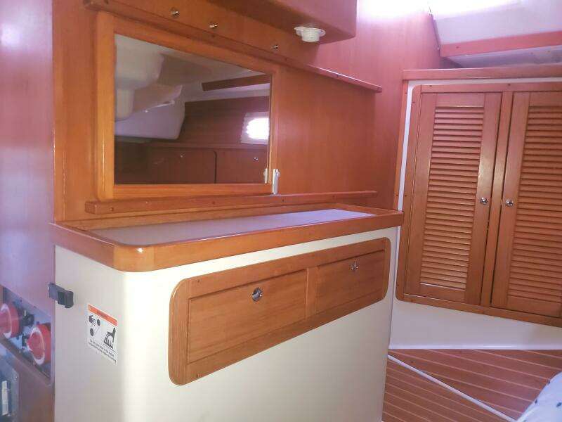 HULLABLOO 41ft Catalina Yacht For Sale