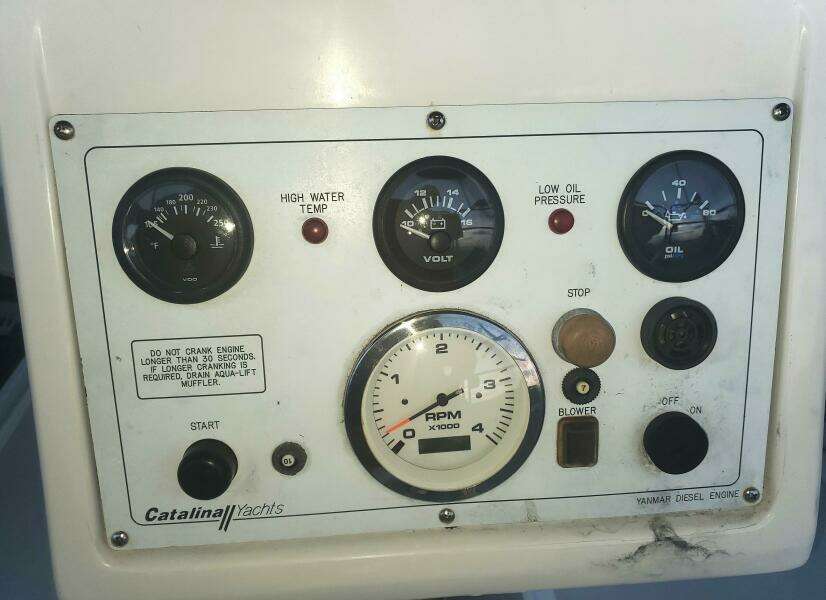 HULLABLOO 41ft Catalina Yacht For Sale