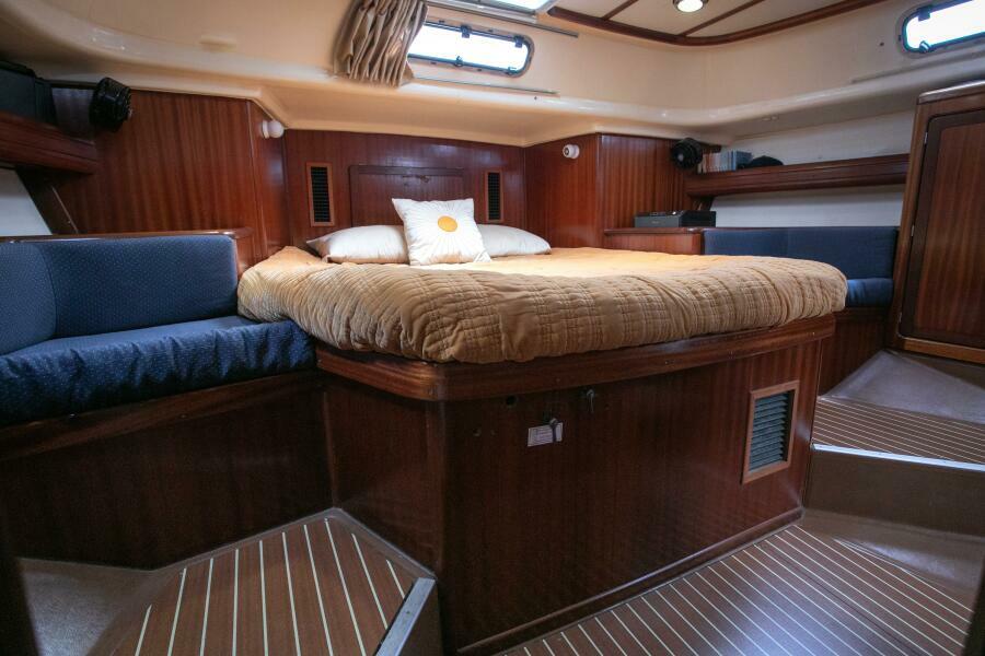 2000 Bavaria Ocean 47