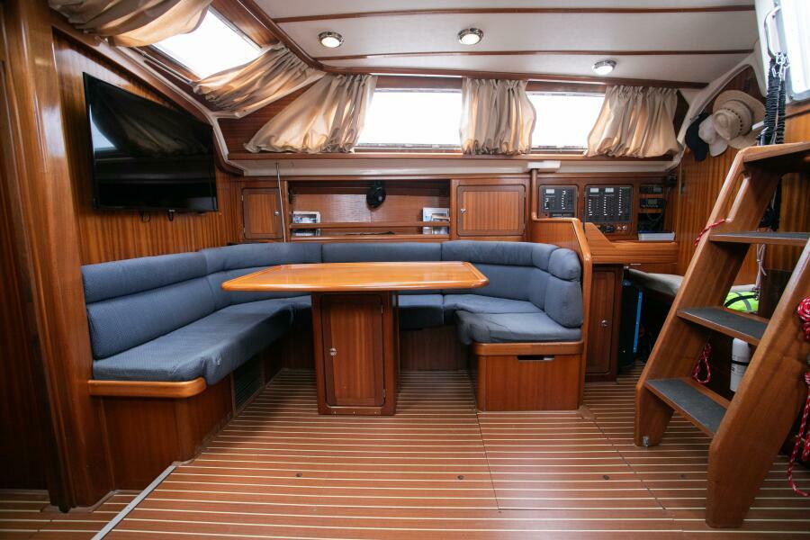 2000 Bavaria Ocean 47