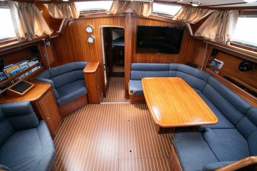 2000 Bavaria Ocean 47
