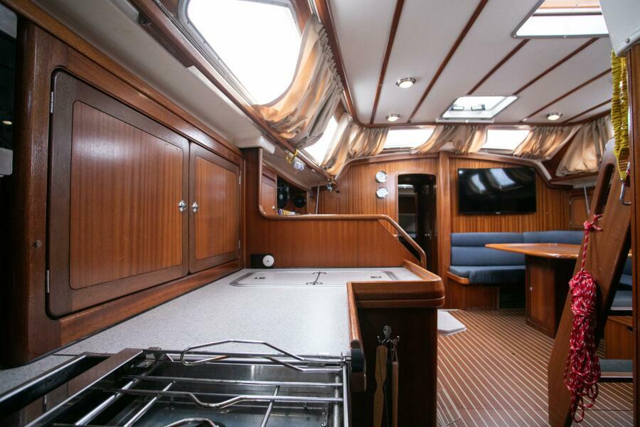2000 Bavaria Ocean 47