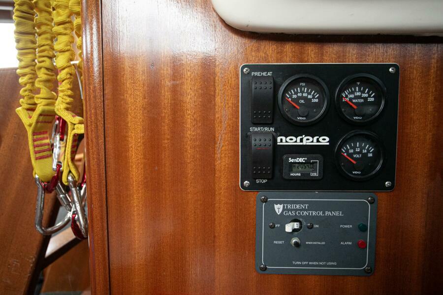 2000 Bavaria Ocean 47