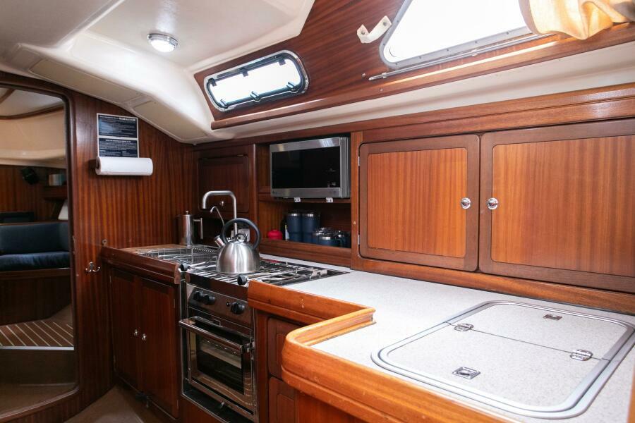 2000 Bavaria Ocean 47