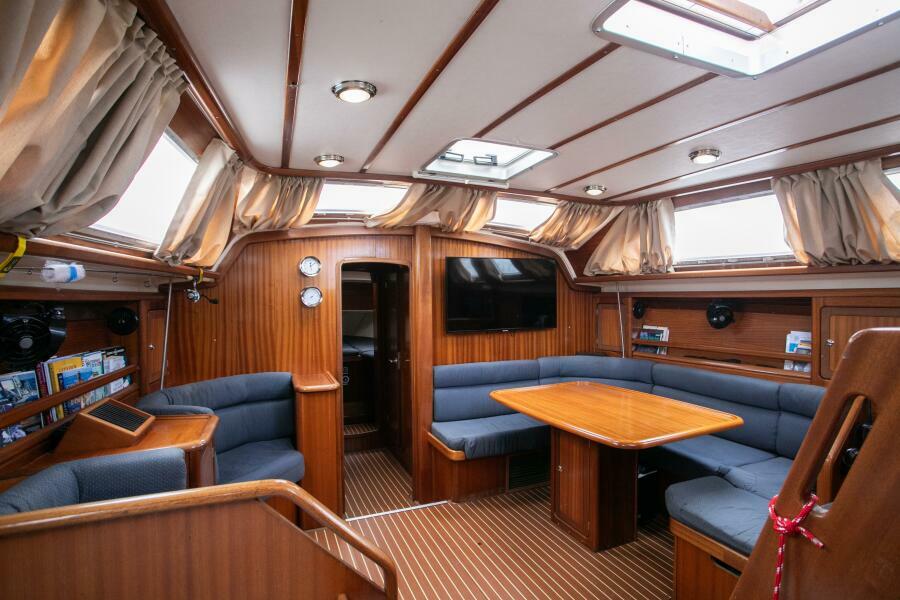 2000 Bavaria Ocean 47