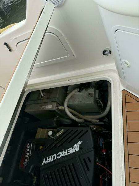 33ft Sea Ray Yacht For Sale