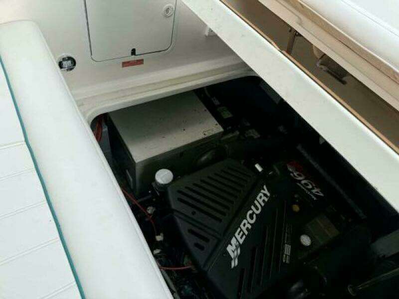 33ft Sea Ray Yacht For Sale