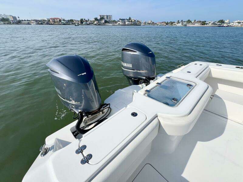 34ft Freeman Yacht For Sale