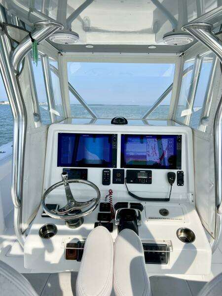 34ft Freeman Yacht For Sale