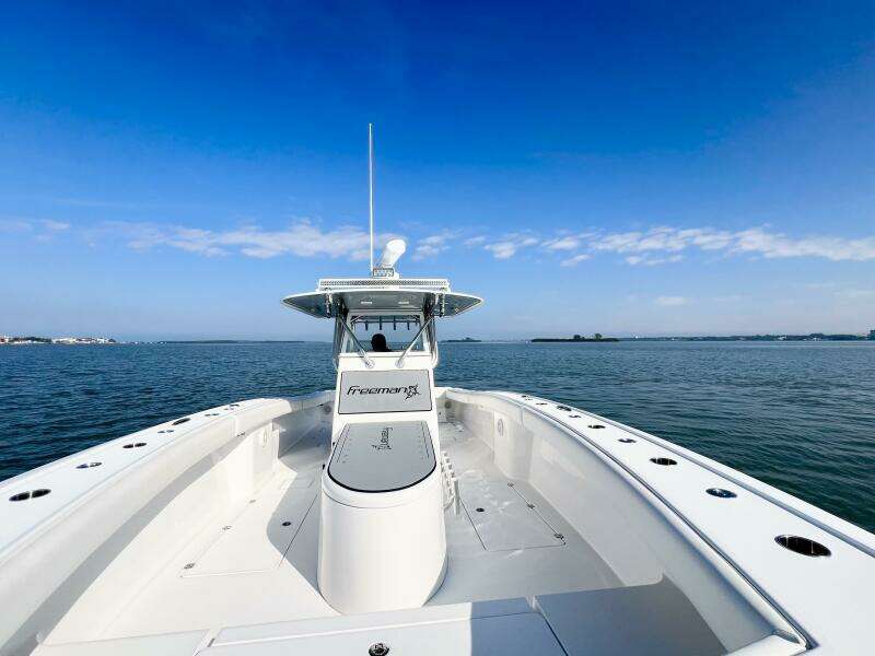 34ft Freeman Yacht For Sale