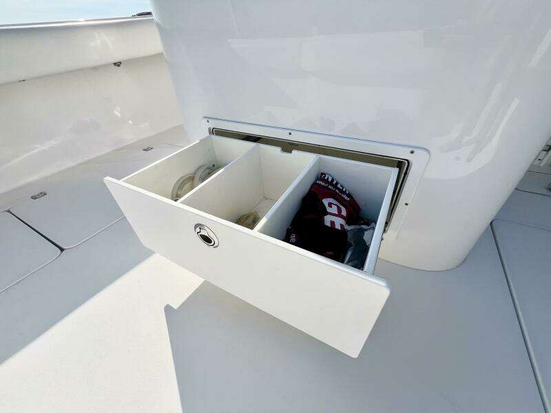 34ft Freeman Yacht For Sale