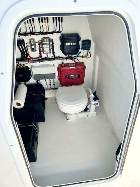 34ft Freeman Yacht For Sale