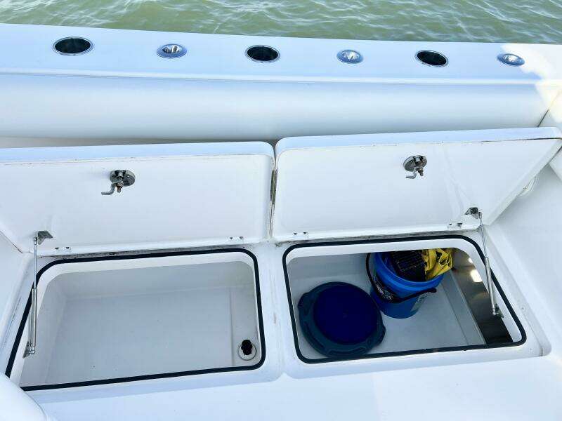34ft Freeman Yacht For Sale