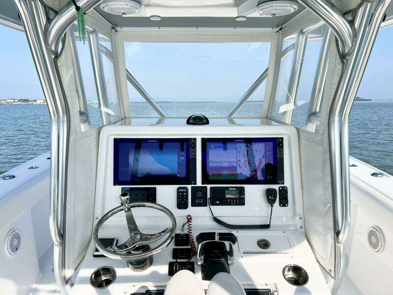 34ft Freeman Yacht For Sale