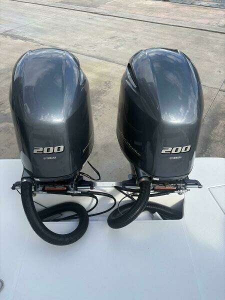 29ft Regal Yacht For Sale