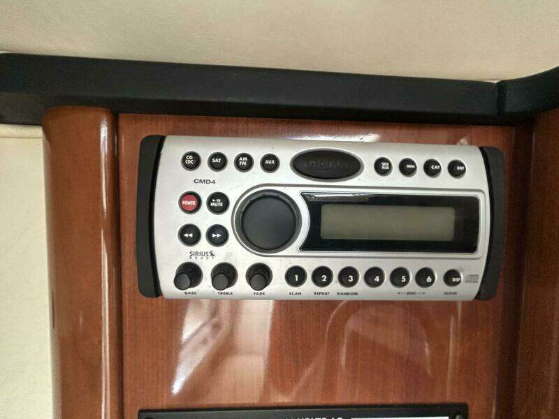 24ft Sea Ray Yacht For Sale