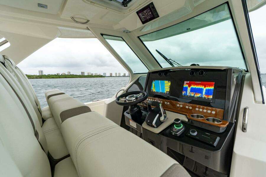 34ft Tiara Sport Yacht For Sale