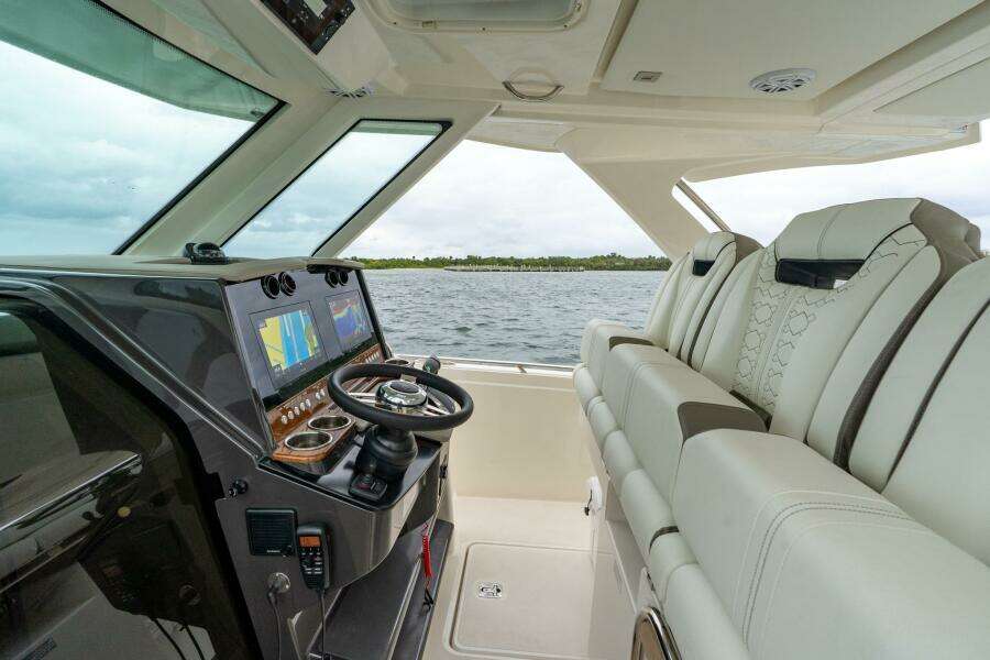 34ft Tiara Sport Yacht For Sale