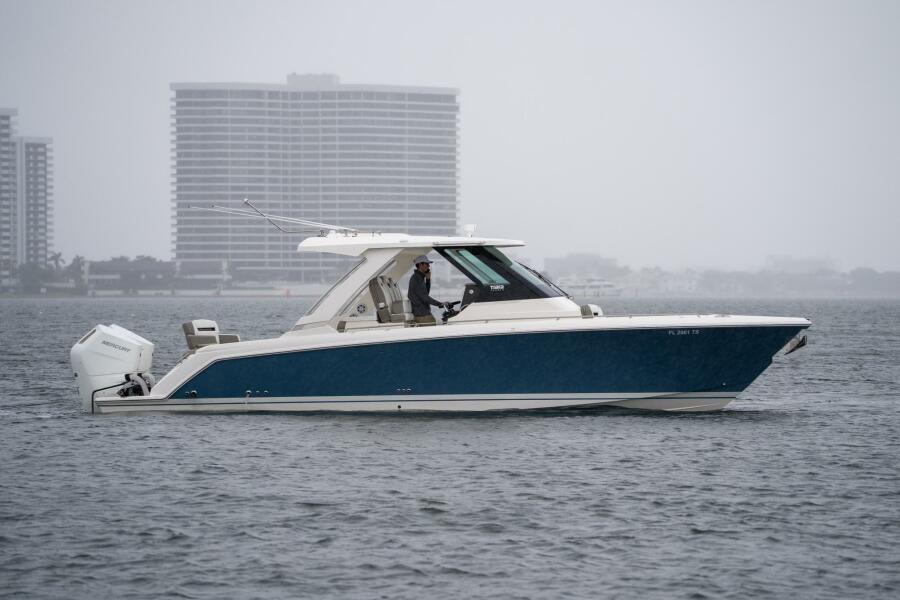 34' 2024 Tiara Sport 34 LS