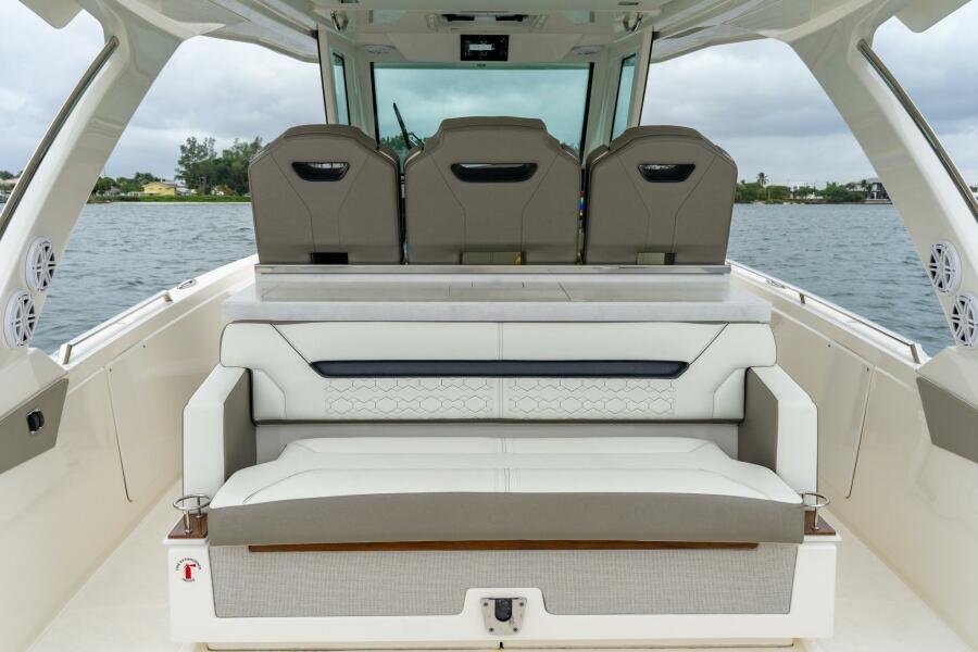 34' 2024 Tiara Sport 34 LS