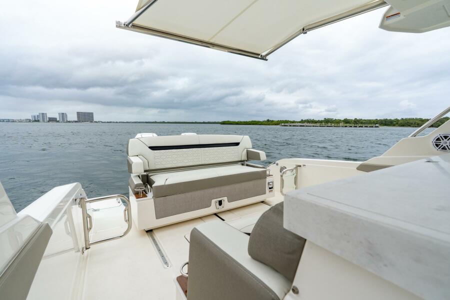 34' 2024 Tiara Sport 34 LS