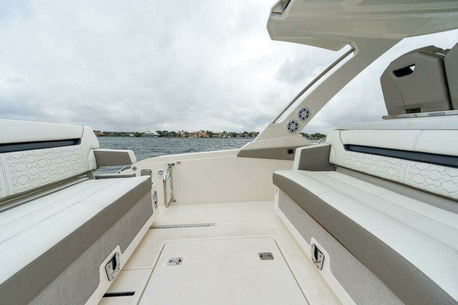 34ft Tiara Sport Yacht For Sale