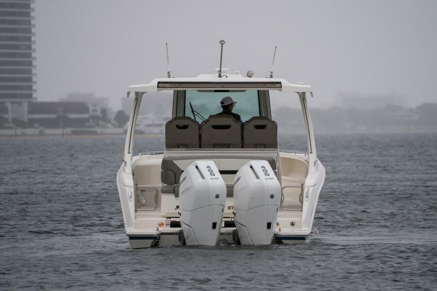 34' 2024 Tiara Sport 34 LS