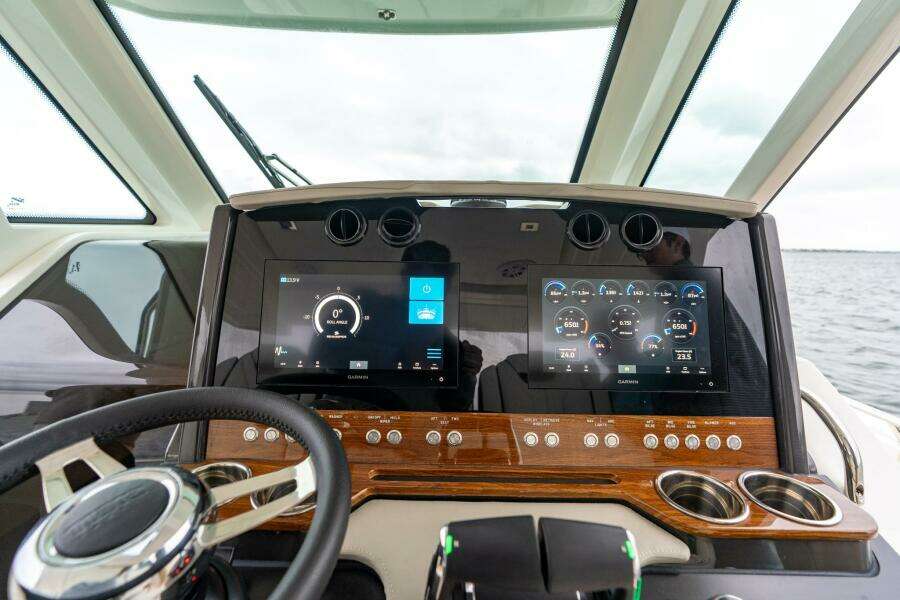 34ft Tiara Sport Yacht For Sale