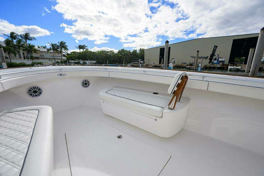 Valhalla 41 - Fishability -Foward Seating