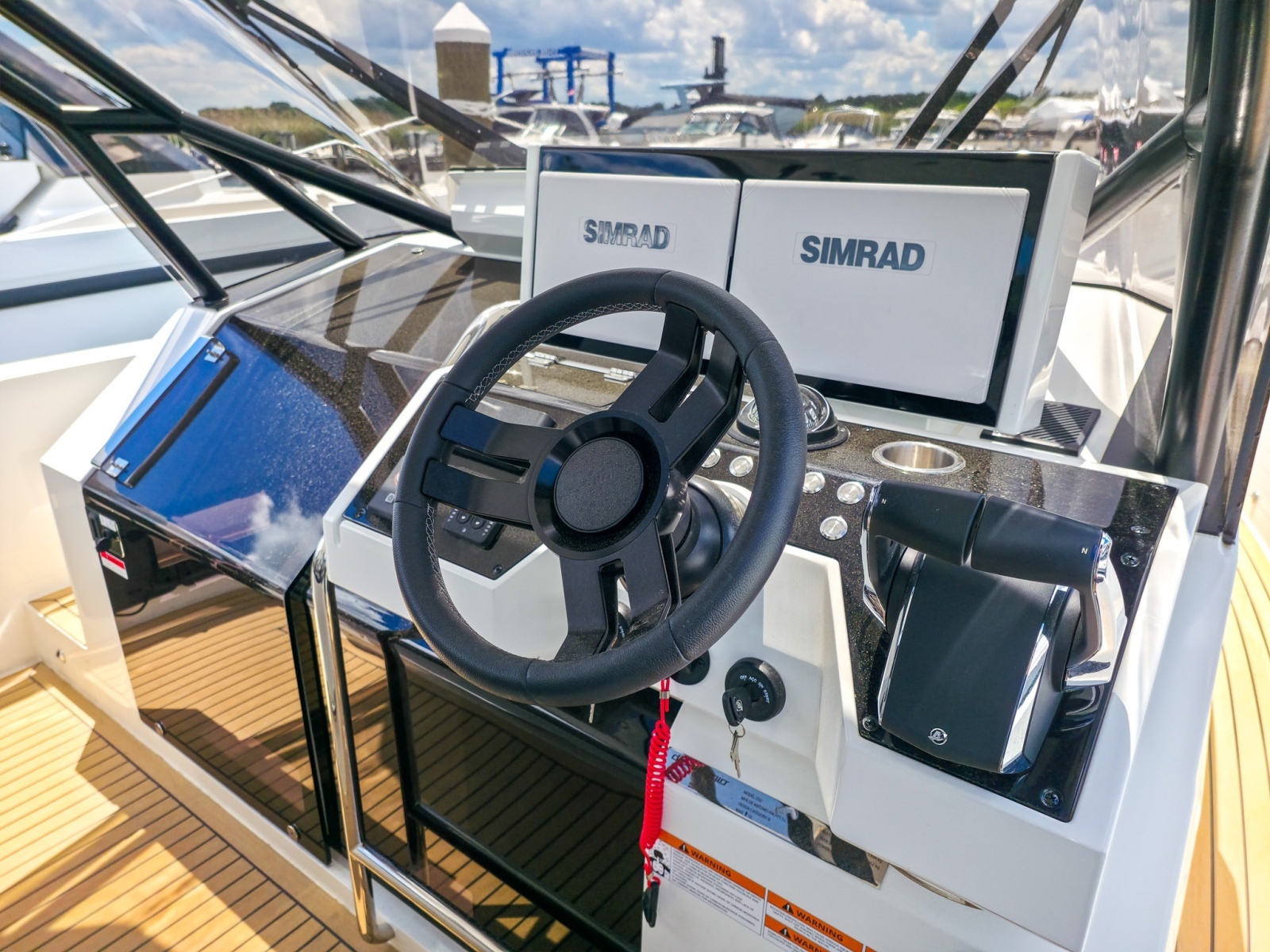 32ft De Antonio Yacht For Sale