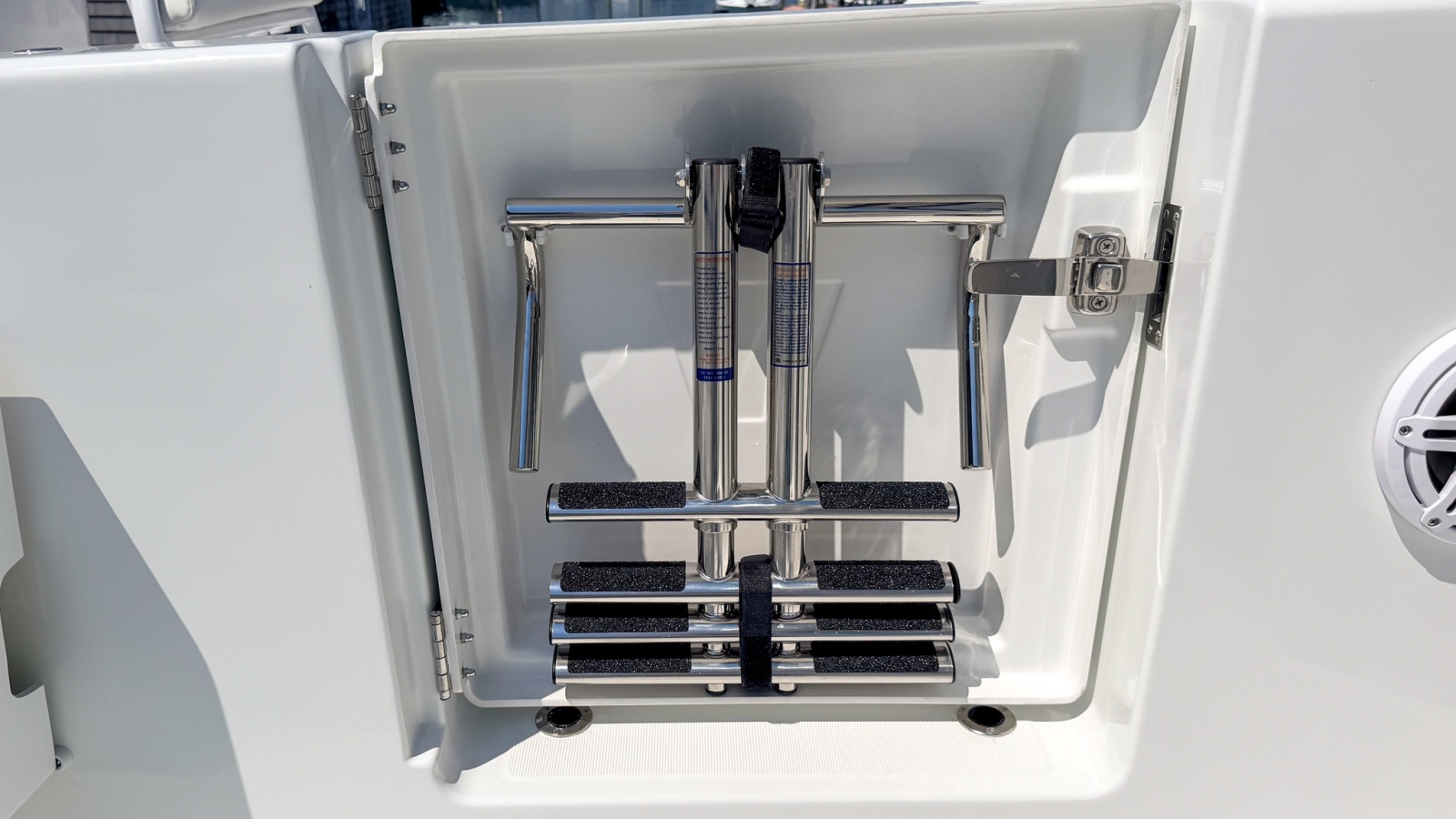2027 Wellcraft 28 T-Top