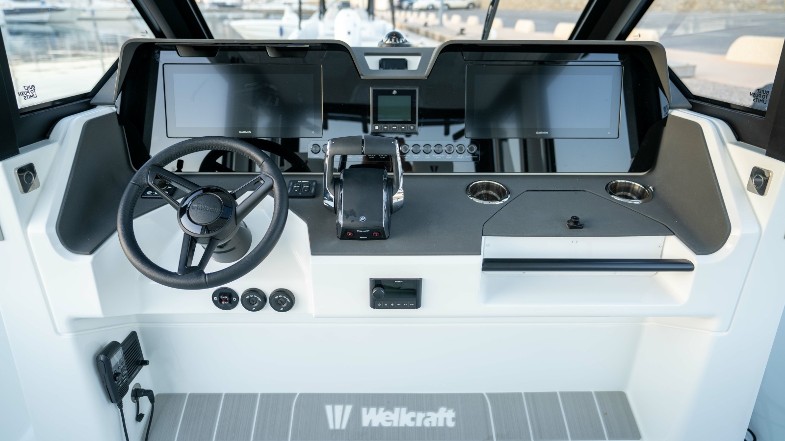 2026 Wellcraft 28 Explorer