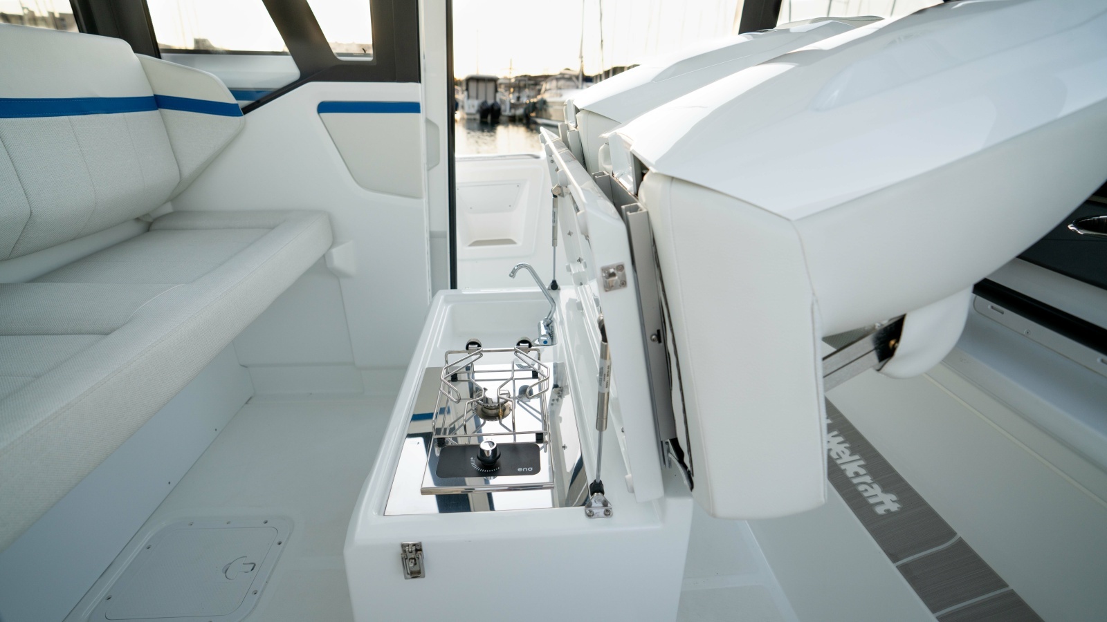 2026 Wellcraft 28 Explorer