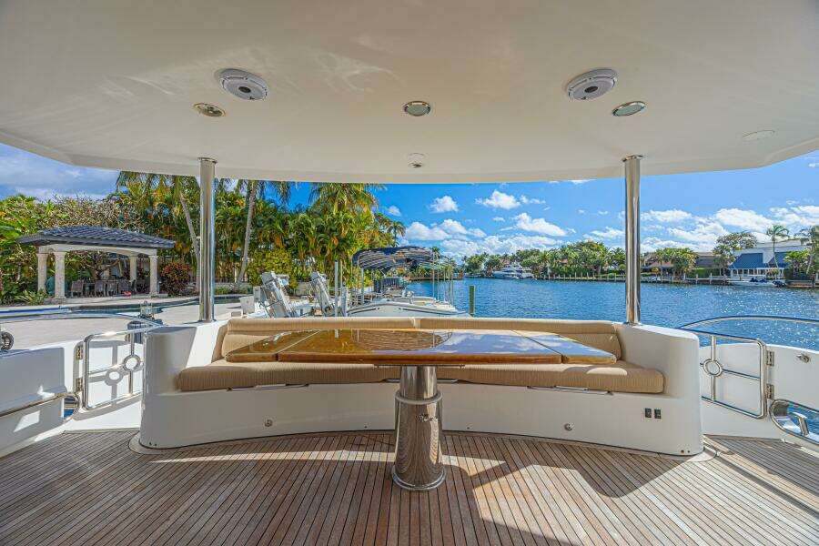 Margarita 74ft Ocean Alexander Yacht For Sale
