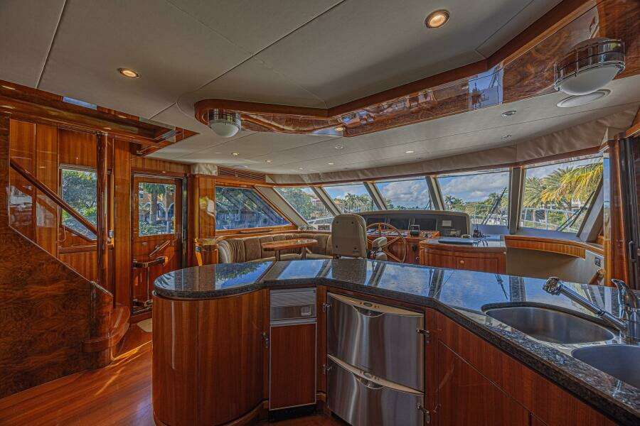 Margarita 74ft Ocean Alexander Yacht For Sale