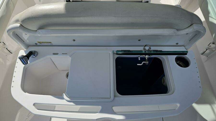 27ft Everglades Yacht For Sale