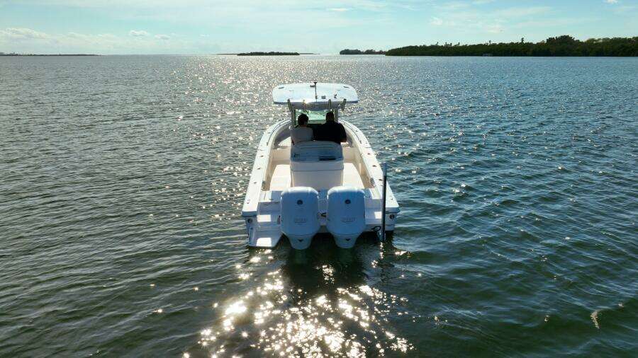 27ft Everglades Yacht For Sale