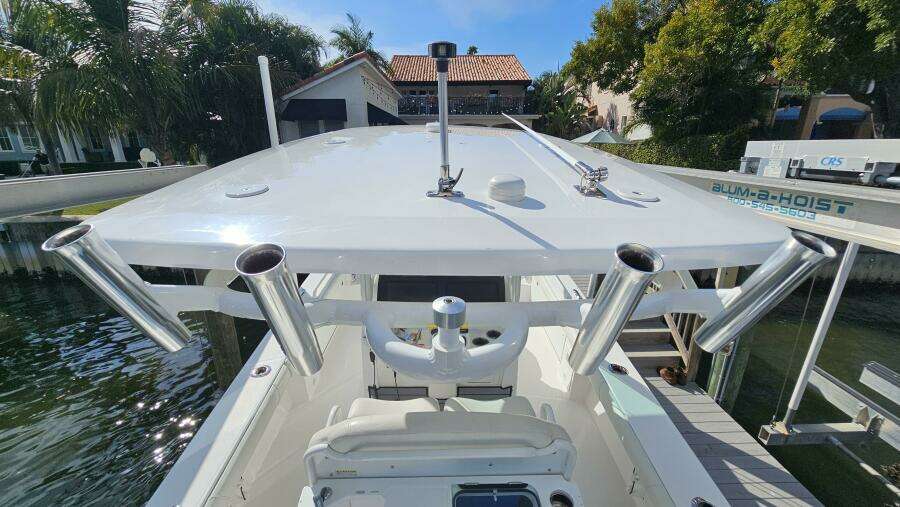 27ft Everglades Yacht For Sale